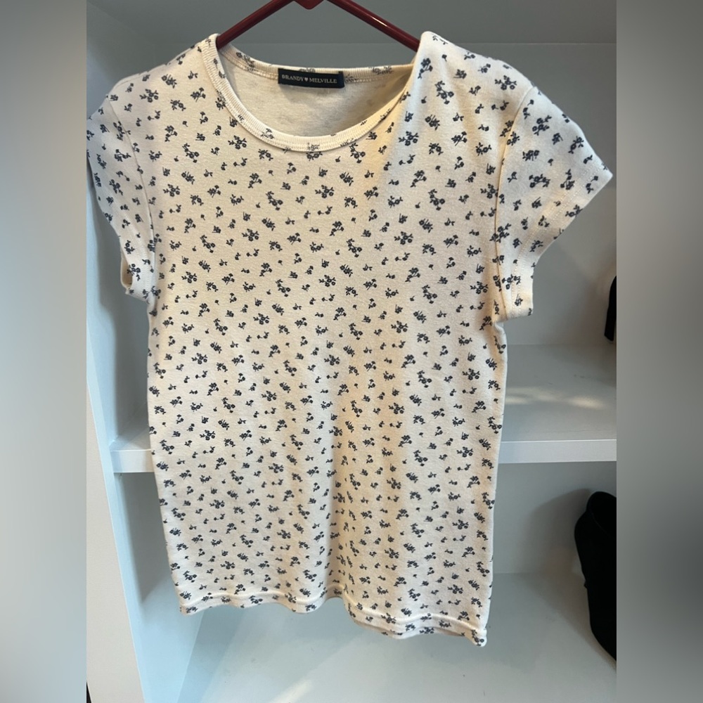 Brandy Melville top